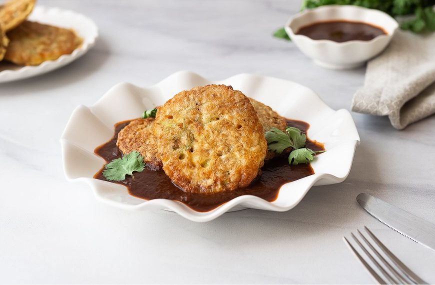 Tortitas de avena y flores de sabila en salsa de…